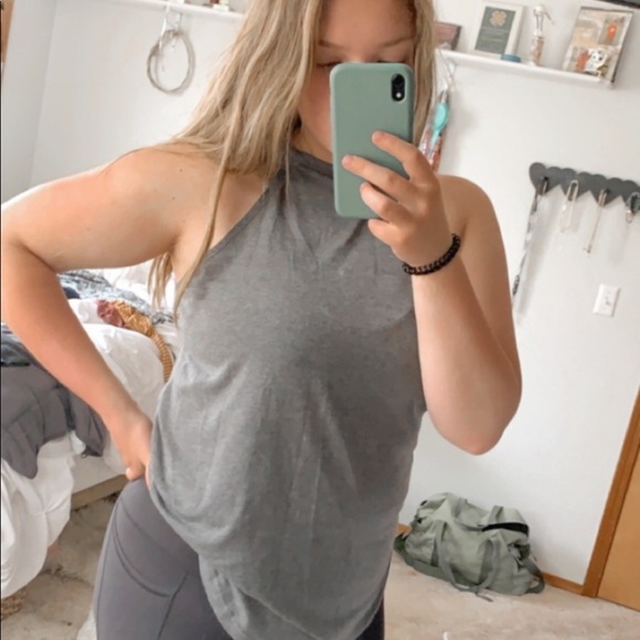Grey Tank - Picture 2 of 2